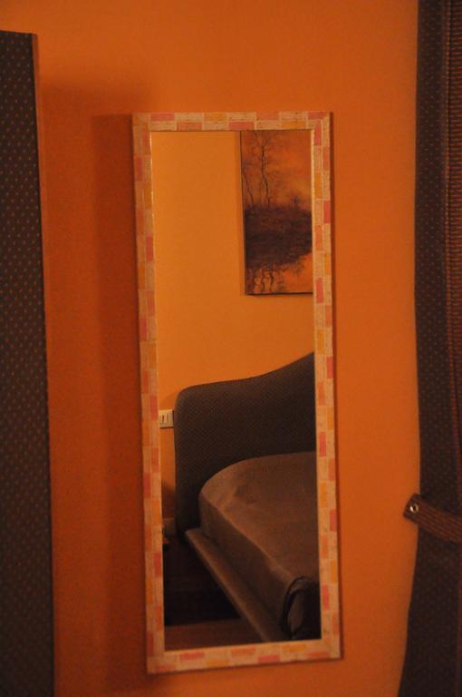 B&B Al Canto Del Cavour Pistoia Værelse billede
