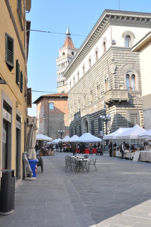 B&B Al Canto Del Cavour Pistoia Eksteriør billede