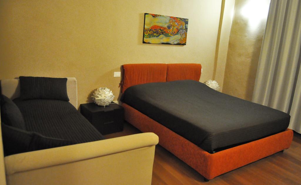B&B Al Canto Del Cavour Pistoia Værelse billede