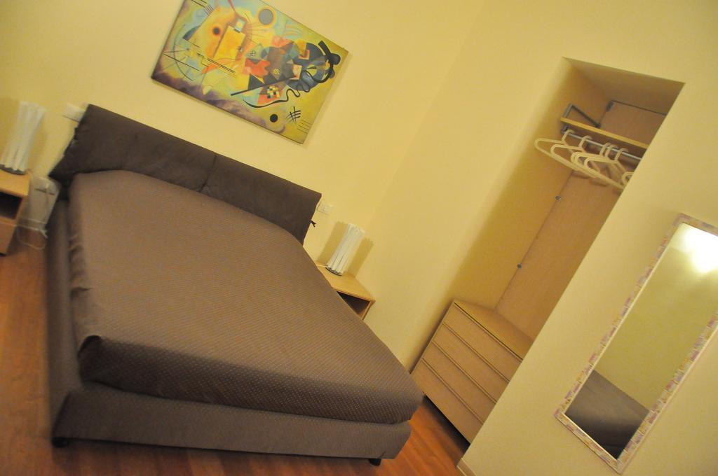 B&B Al Canto Del Cavour Pistoia Eksteriør billede